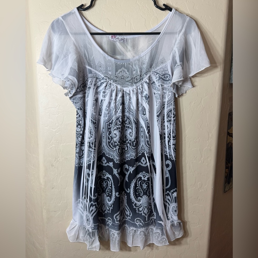 Julie’s Closet Maternity Paisley Chiffon Tunic Top Gray White Ruffle Hem Medium
